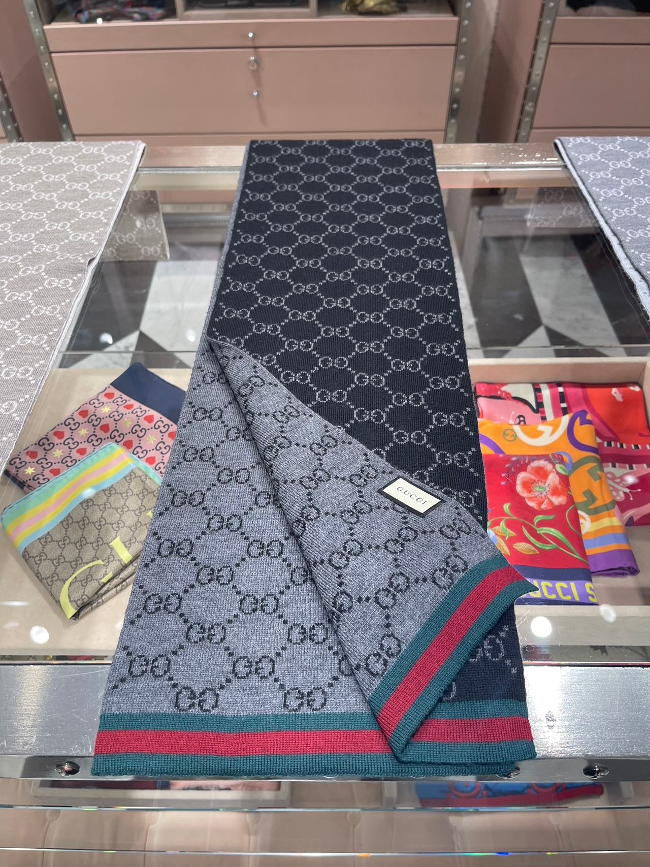 Gucci scarf 古馳雙面羊毛針織圍巾