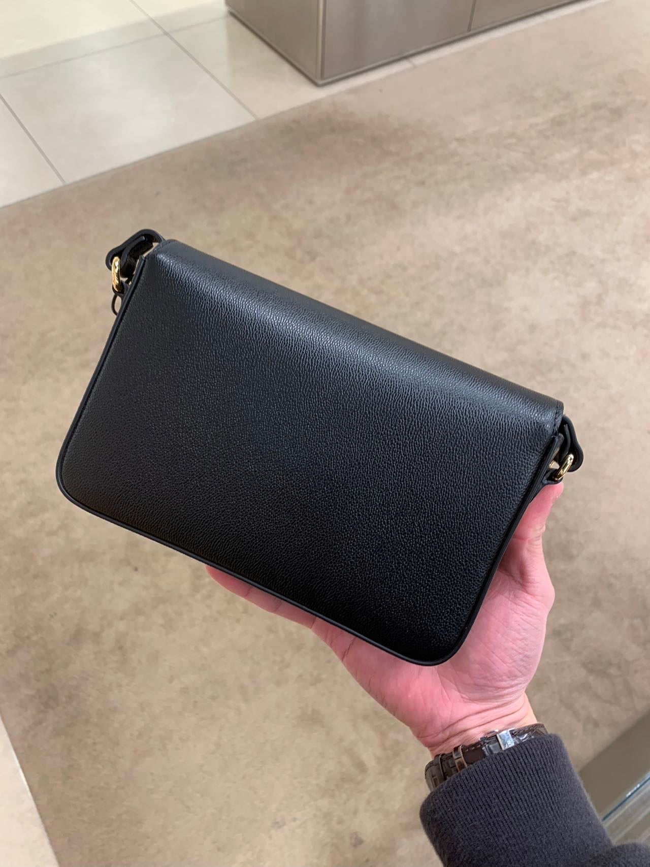 Burberry shoulder bag 翻蓋肩背小包
