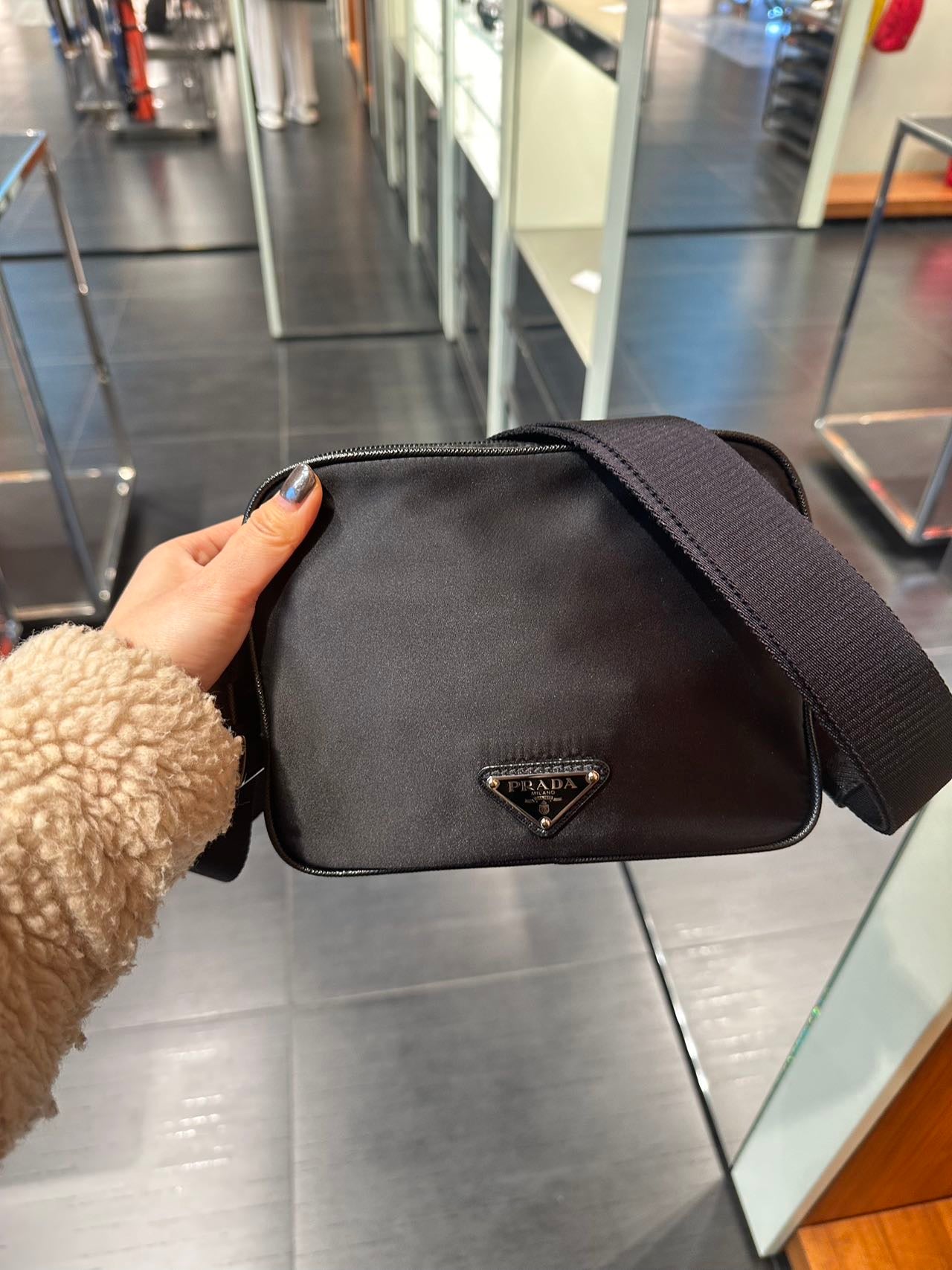 Prada nylon camera bag 普拉達尼龍相機包