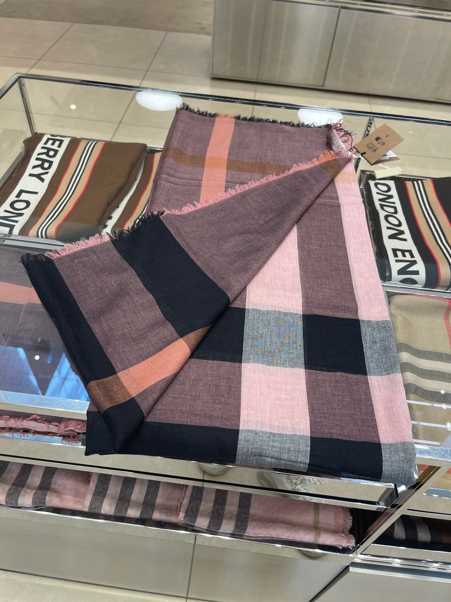 Burberry 巴寶莉經典格紋混紡圍巾