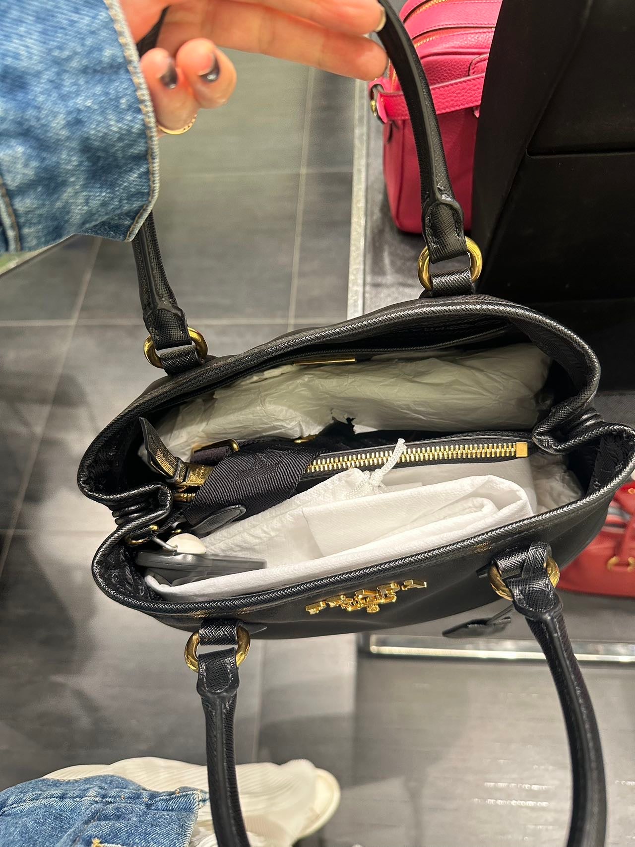 Prada nylon bag 普拉達尼龍肩背手提包