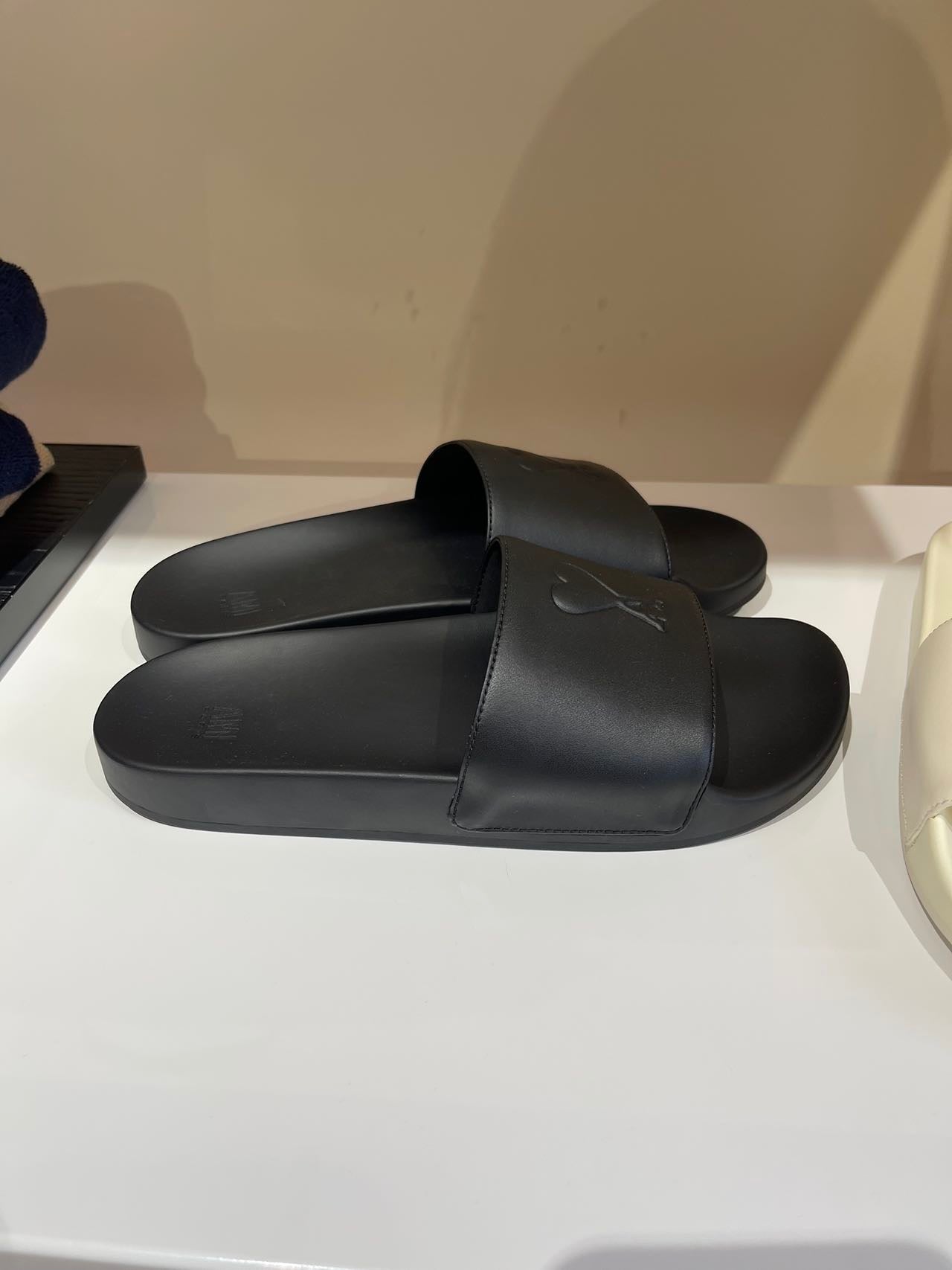Ami Paris slide 愛心A壓紋拖鞋