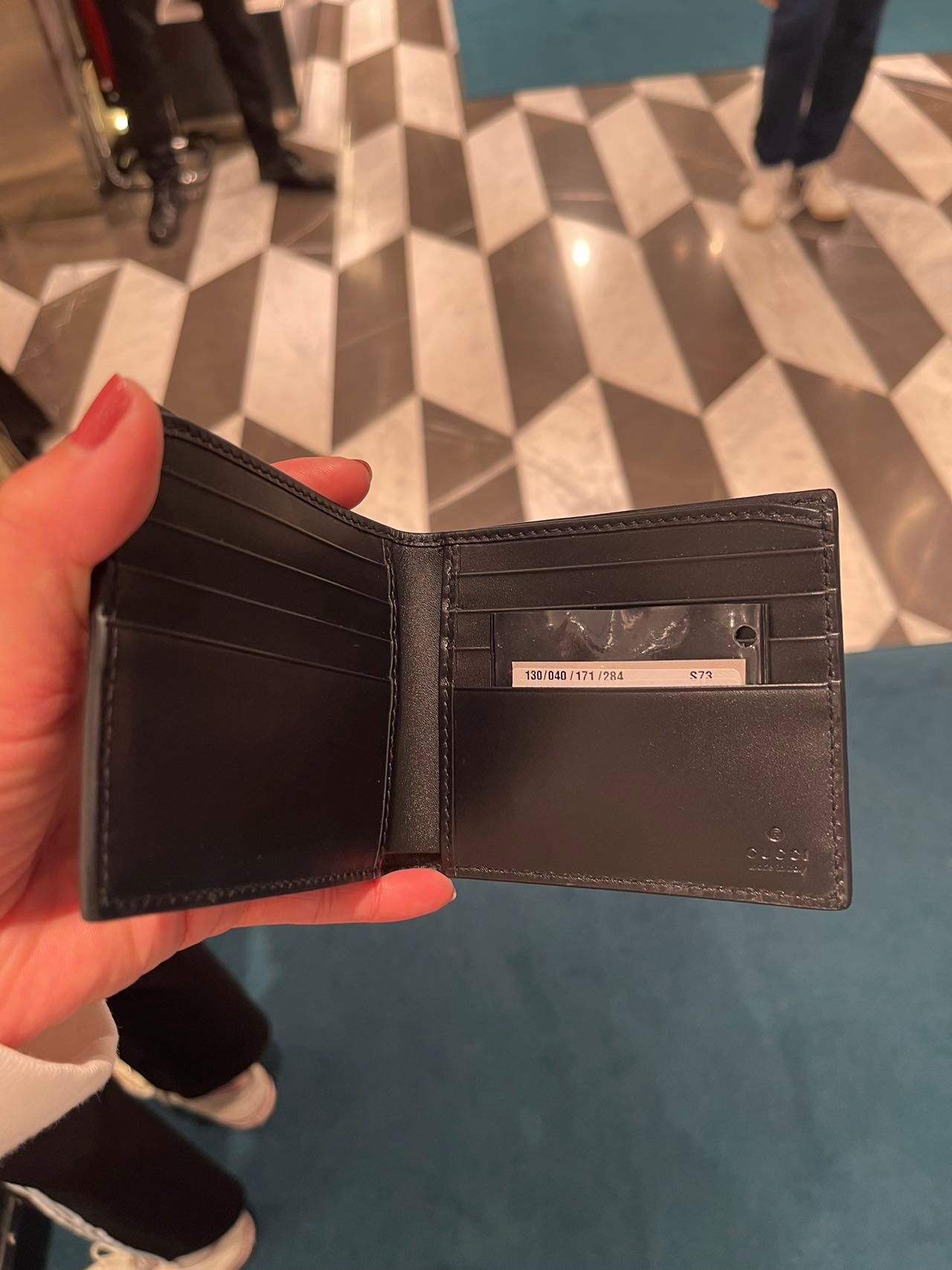 Gucci GG signature bifold wallet 古馳GG壓紋短夾