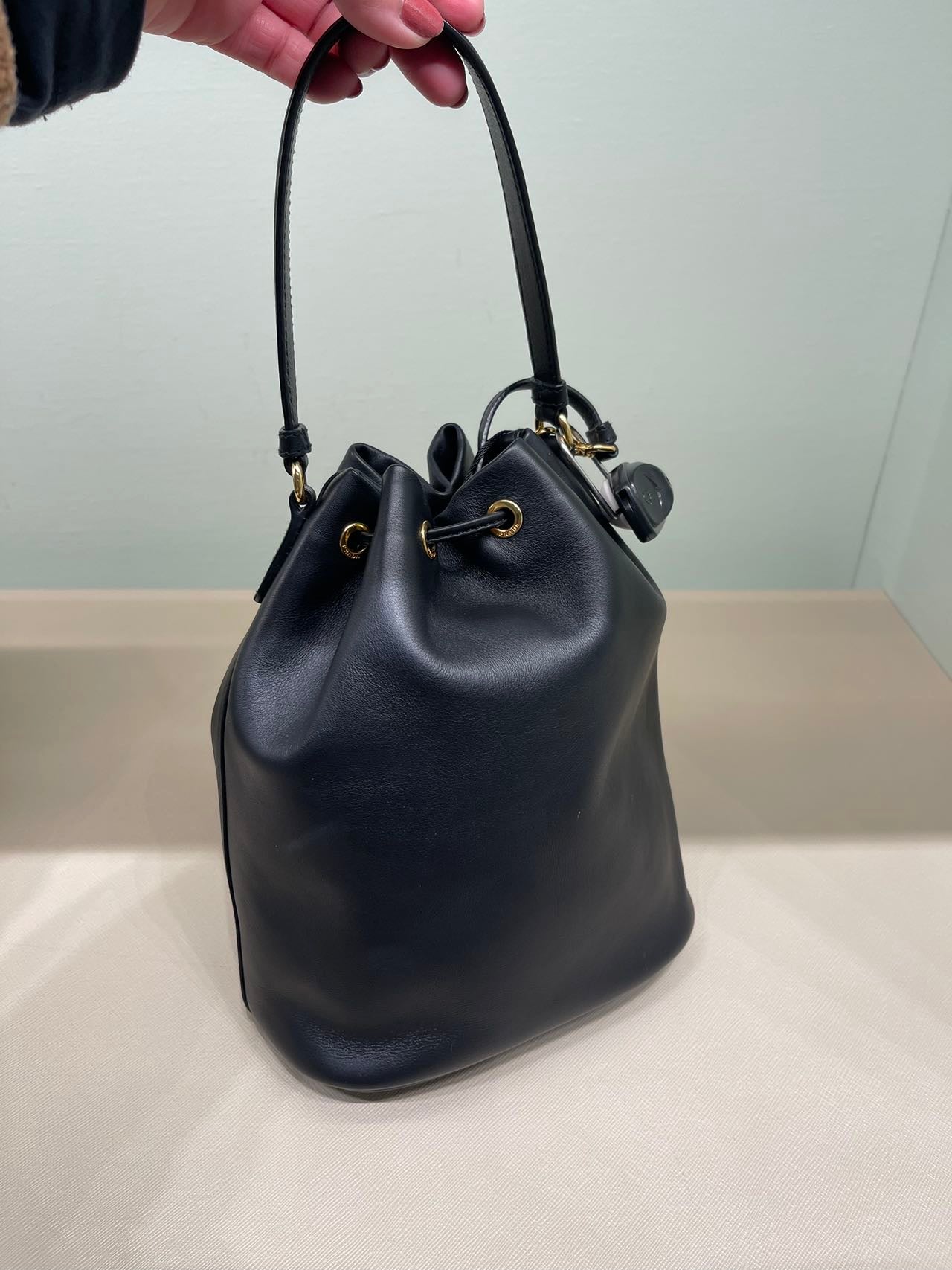 Prada leather bucket bag 普拉達皮革水桶包