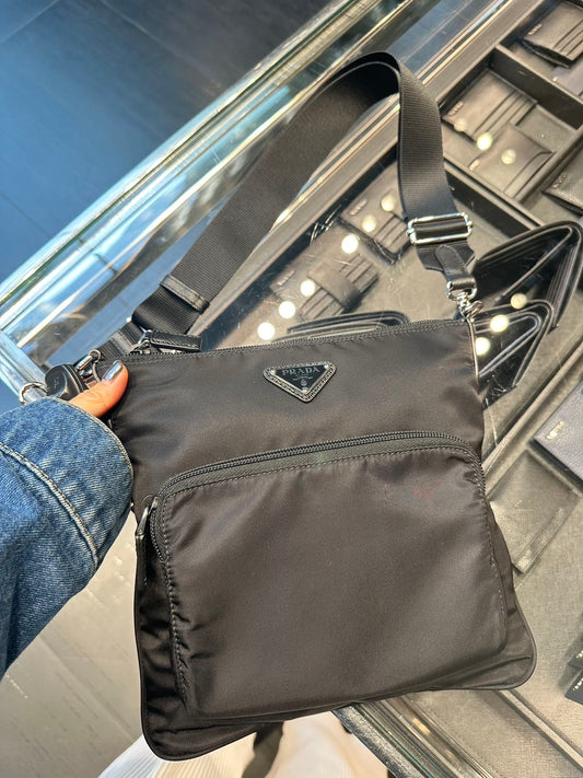 Prada nylon flat crossbody bag 普拉達尼龍平面側背包