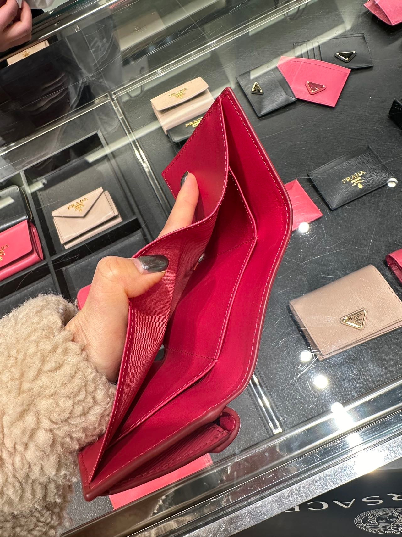 Prada mini purse 普拉達水波紋迷你皮夾
