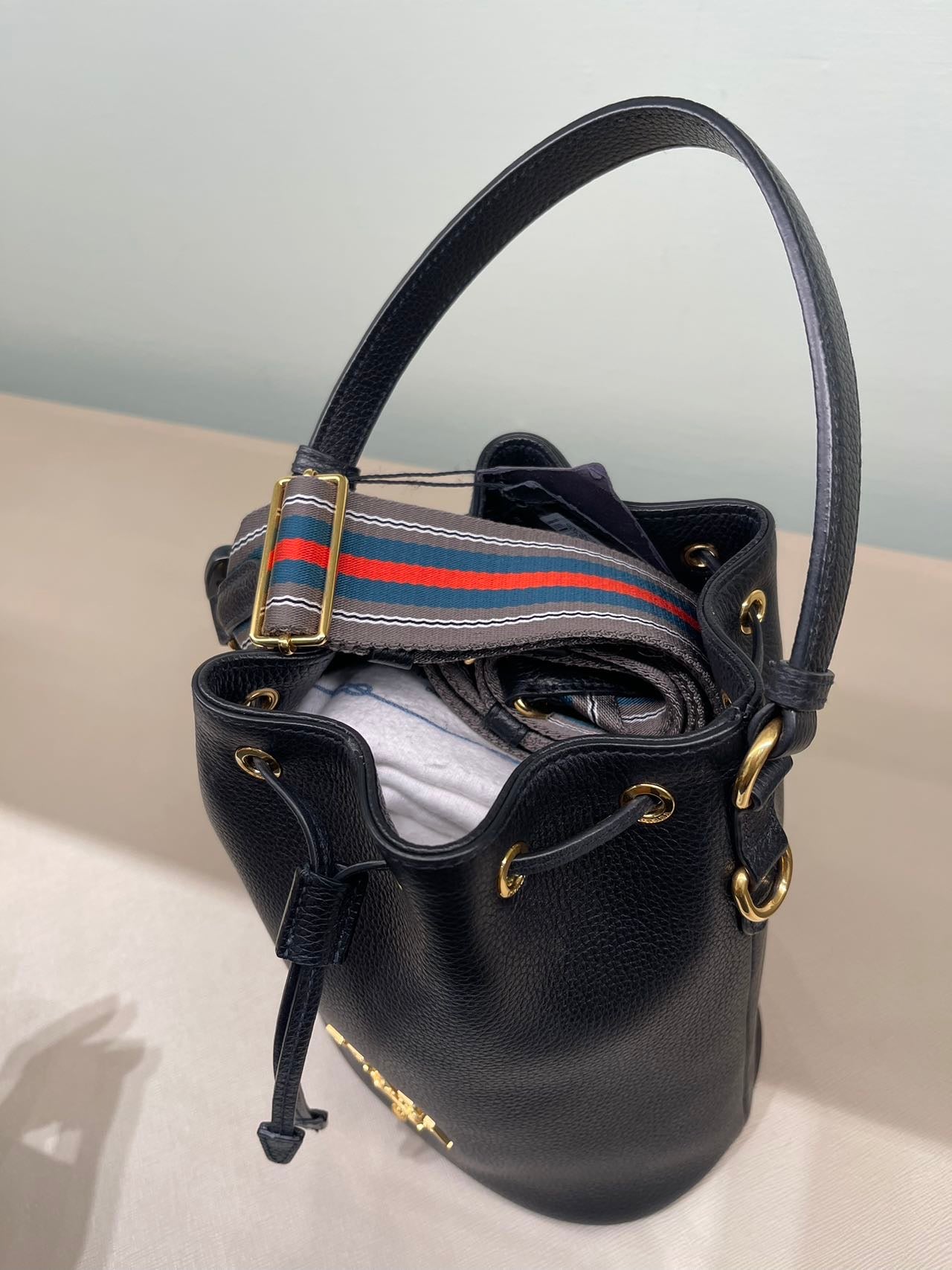 Prada leather bucket bag 普拉達皮革水桶包