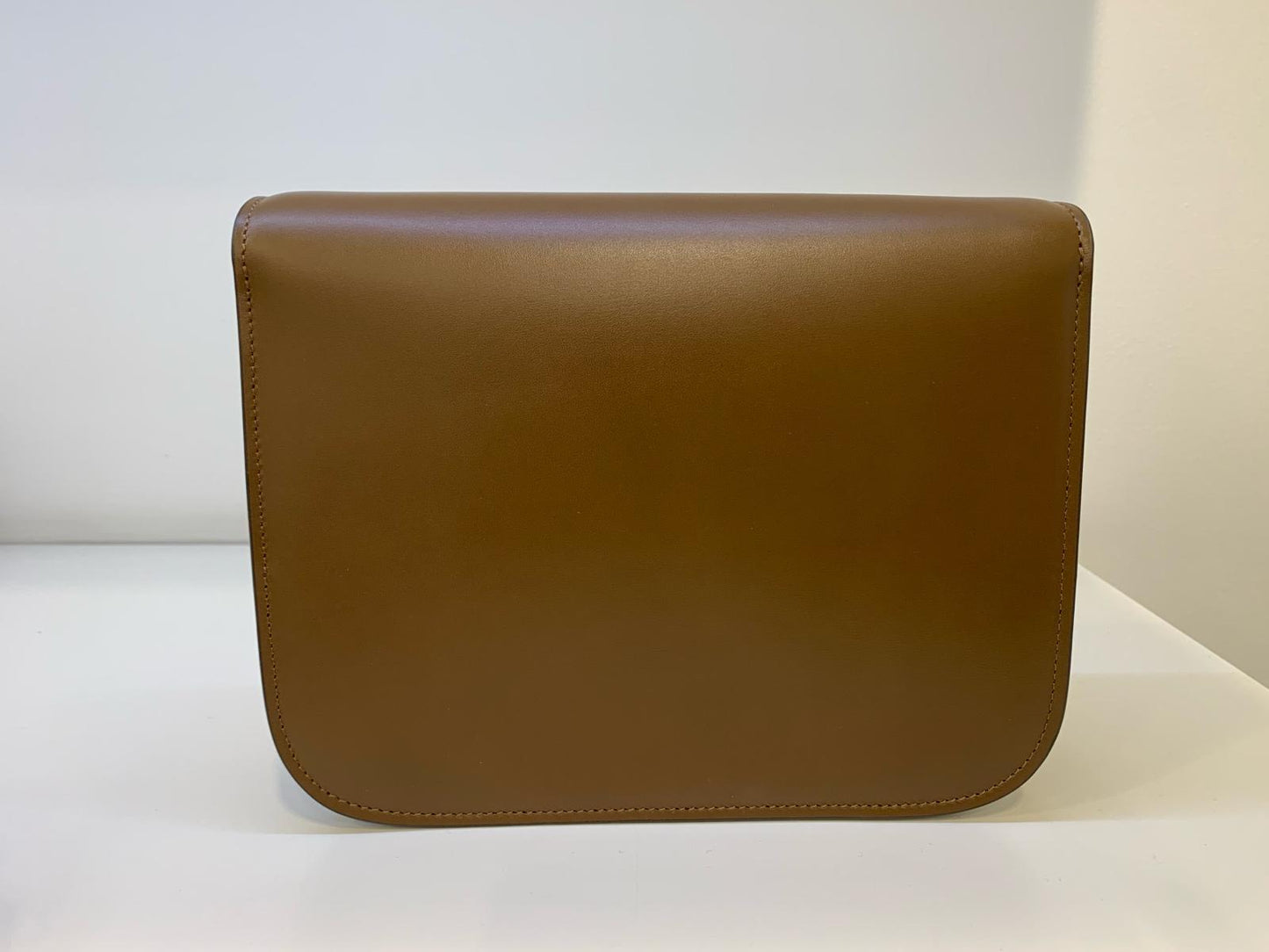 Celine Teen Classic Bag 西琳小牛皮經典肩背包*