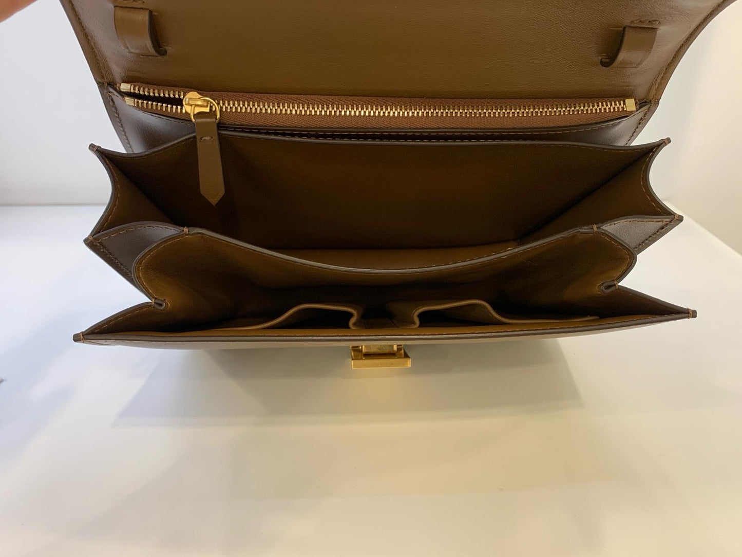 Celine Teen Classic Bag 西琳小牛皮經典肩背包*