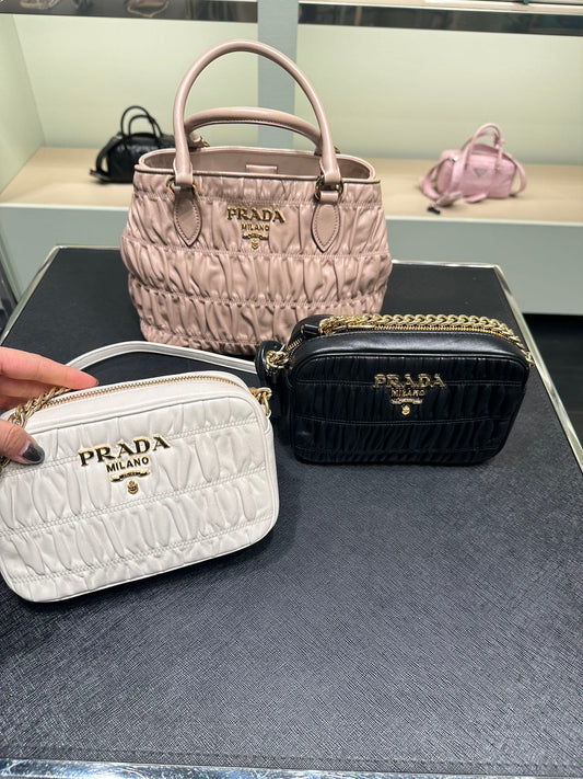 Prada Matelassé camera bag 普拉達抓皺相機包
