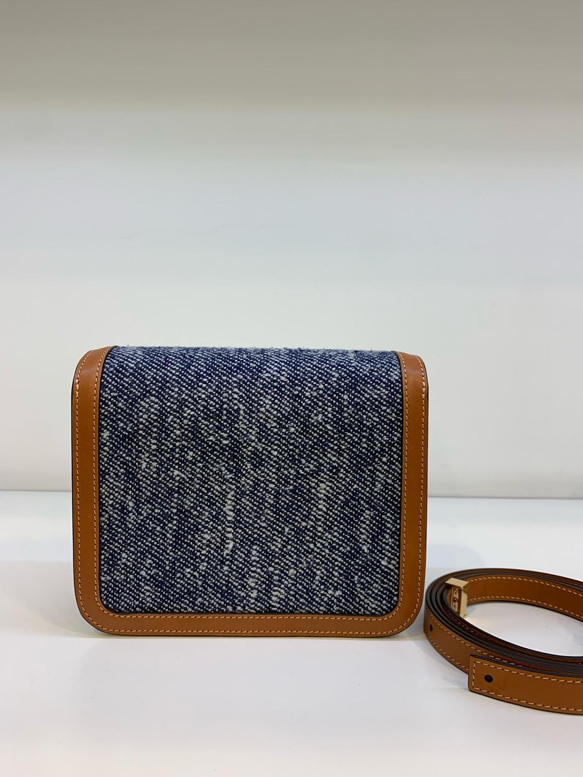Celine Teen Classic Bag 西琳小牛皮經典肩背包*