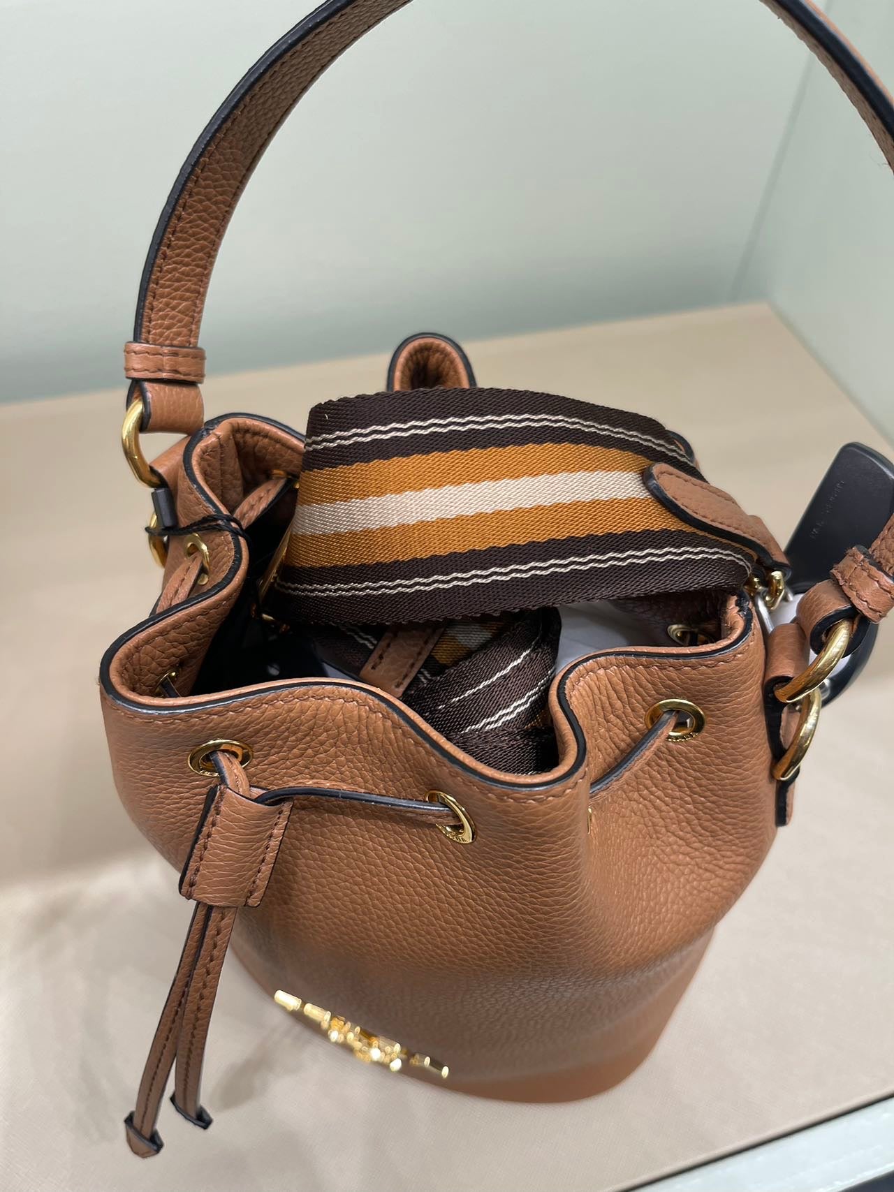 Prada leather bucket bag 普拉達皮革水桶包