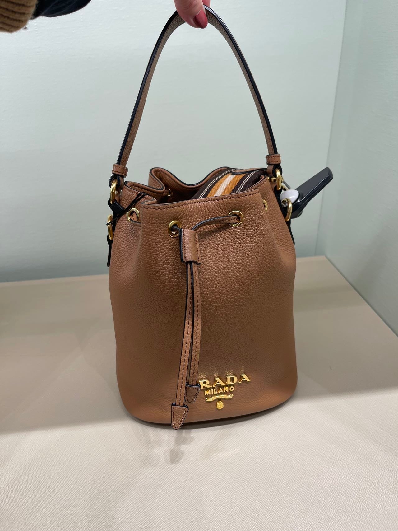 Prada leather bucket bag 普拉達皮革水桶包