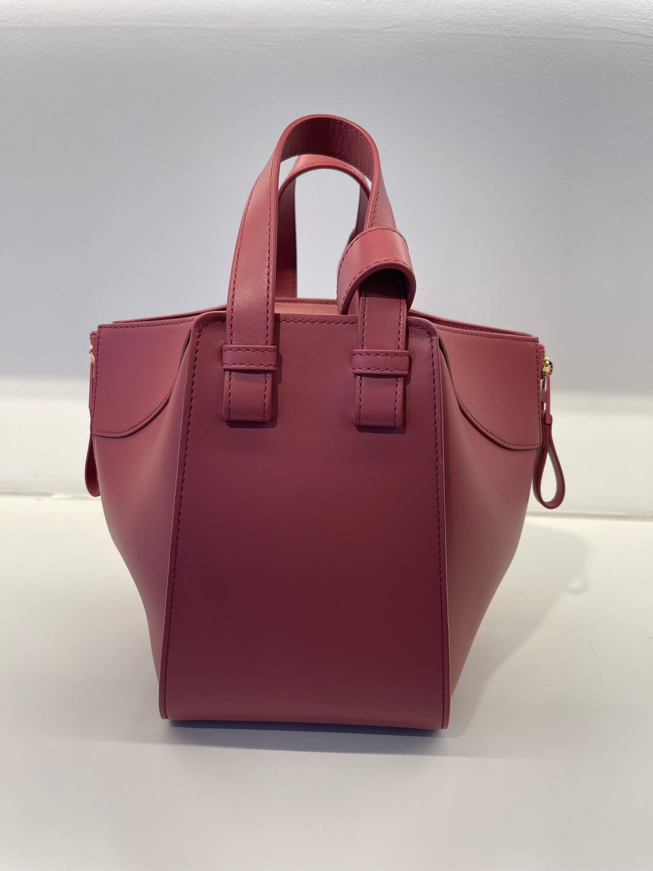 Loewe compact hammock bag 羅威吊床包*