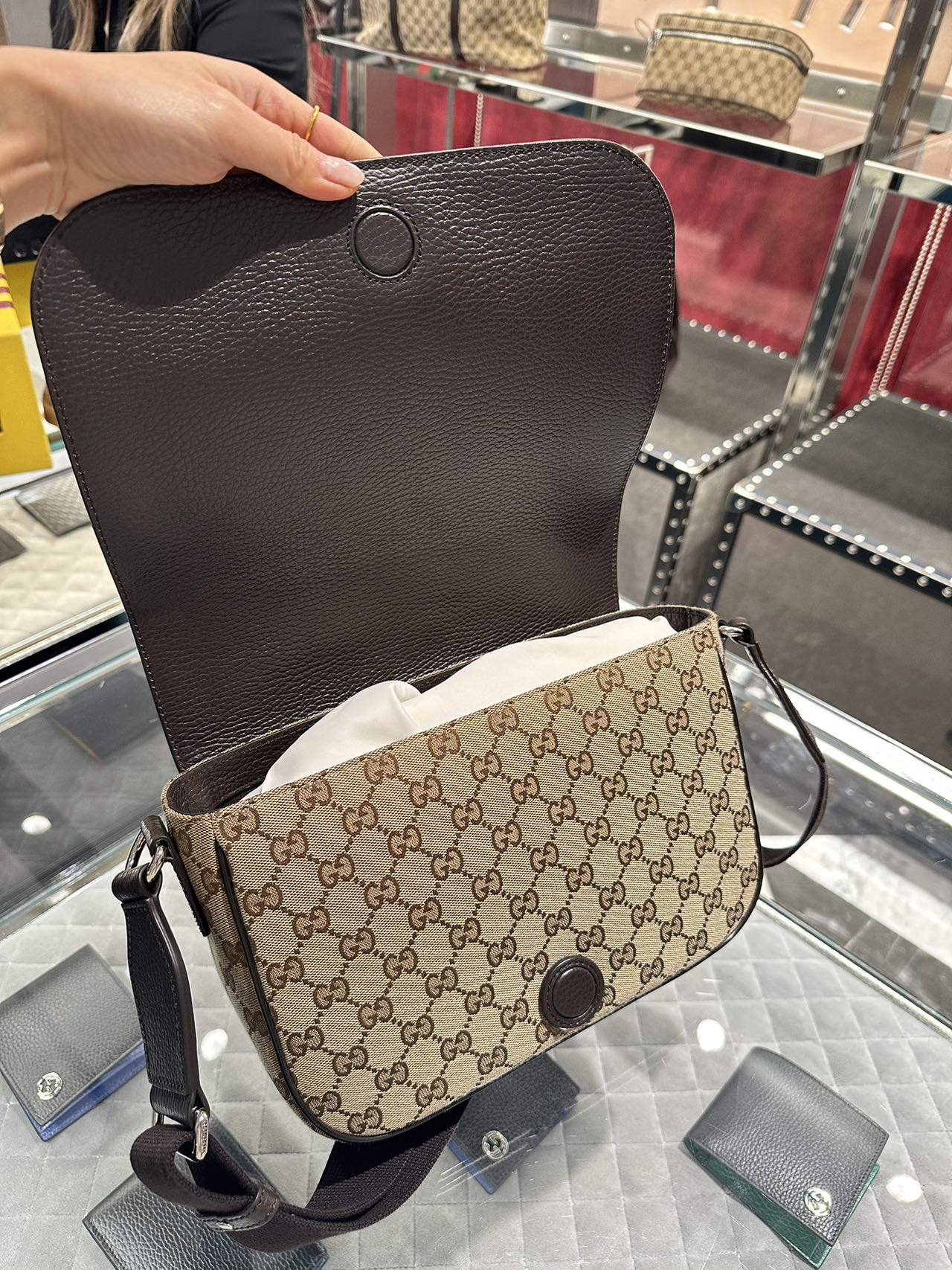 Gucci canvas messenger crossbody bag 帆布經典翻蓋郵差包