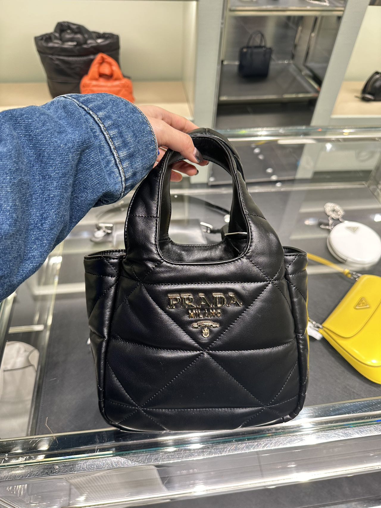 Prada leather tote bag 格紋亮面手拿托特包
