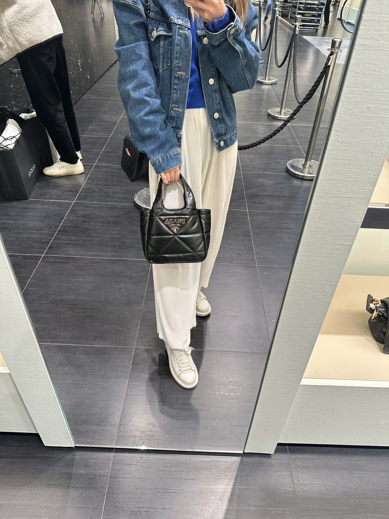 Prada leather tote bag 格紋亮面手拿托特包