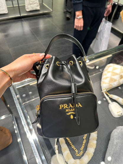 Prada leather bucket bag 普拉達亮面皮革水桶包