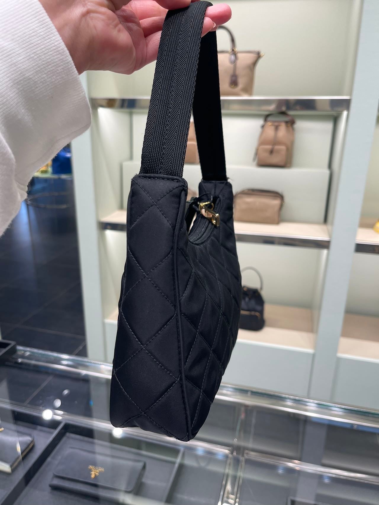 Prada hobo bag普拉達尼龍菱格紋腋下包