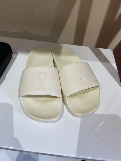 Ami Paris slide 愛心A壓紋拖鞋